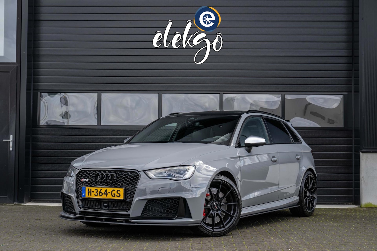 Audi RS3 - 2.5 TFSI Quattro Pro Line Plus|Nardo|Schaalstoelen|B&O |Pano|Camera|Keyless entry - AutoWereld.nl