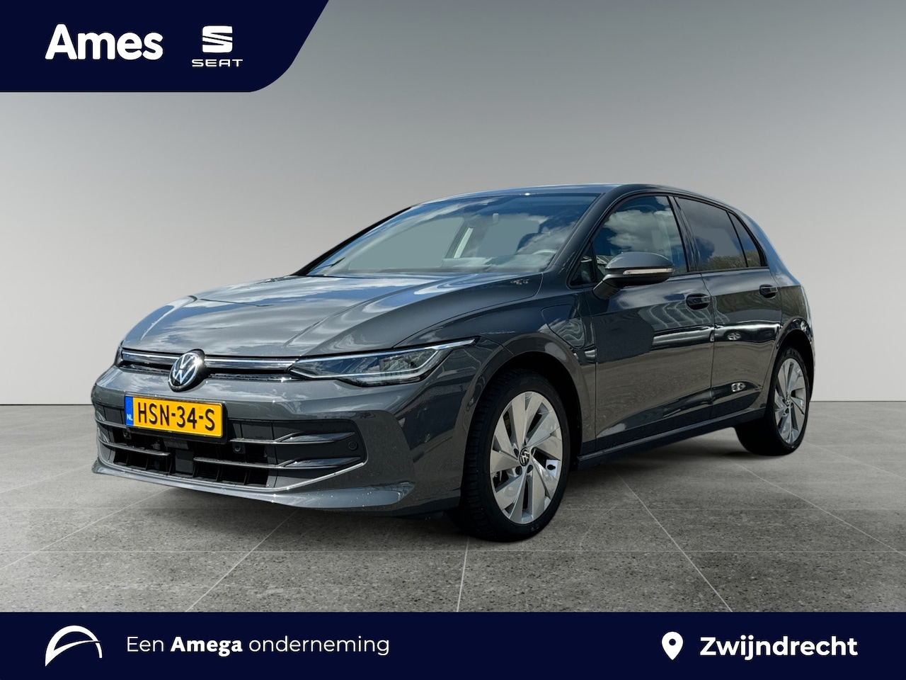 Volkswagen Golf - 1.5 204pk eHybrid Life Edition Achteruitrijcamera 'Rear View' | 	Voorstoelen verwarmbaar | - AutoWereld.nl