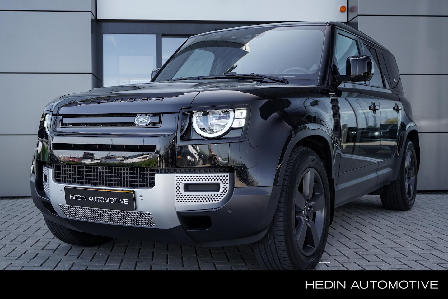 Land Rover Defender 110 - 2.0 P400e 110 SE Trekhaak | Clearsight binnenspiegel - AutoWereld.nl