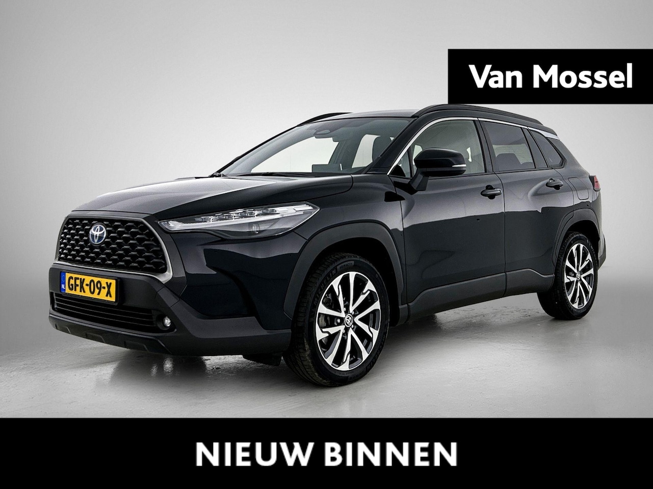 Toyota Corolla Cross - Hybrid 140 Business Plus Automaat | Trekhaak | Winterpakket | Navi | LMV - AutoWereld.nl