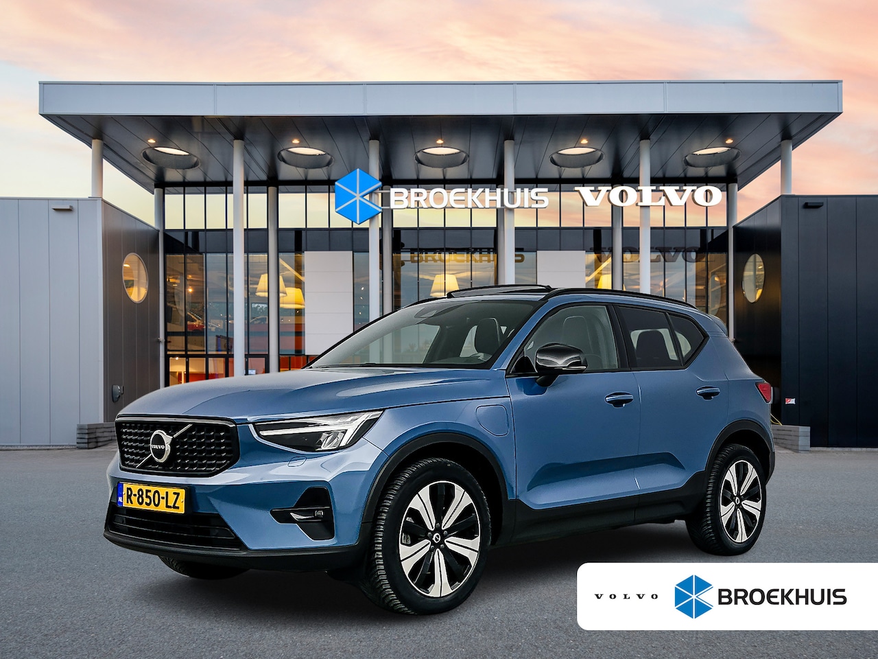Volvo XC40 - T5 Recharge Ultimate Dark | 19" Allseason | Panoramadak | Trekhaak | Harman Kardon | Elekt - AutoWereld.nl