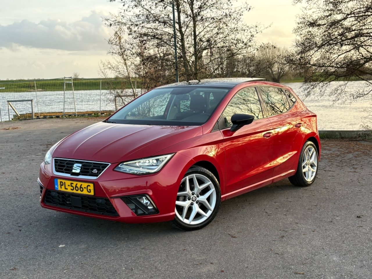 SEAT Ibiza - FR 1.0 TSI 5-DRS 2017 PANO CAMERA LED SENSOREN CC - AutoWereld.nl
