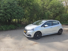 Peugeot 208 - 1.2 PureTech Blue Lion