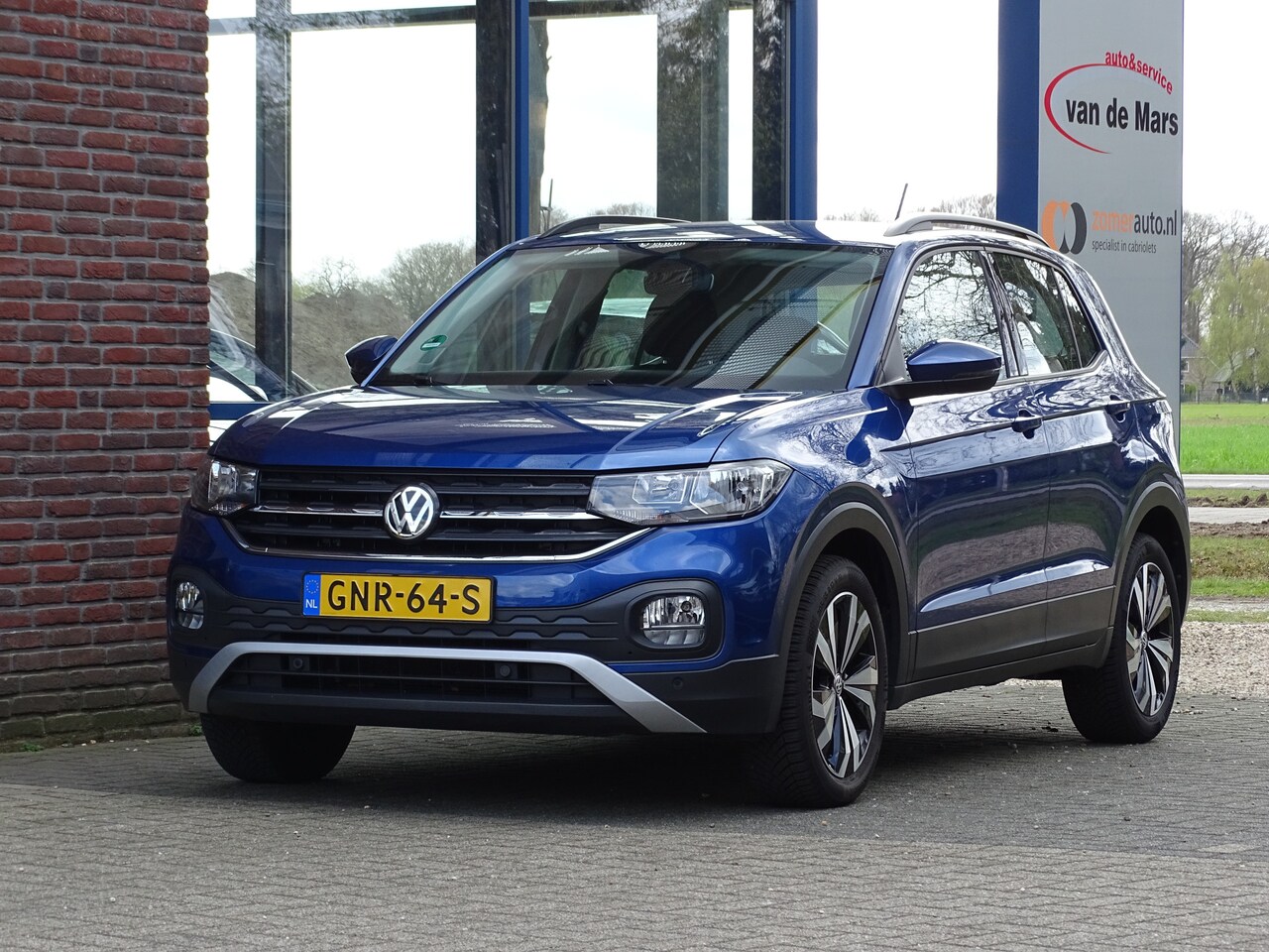 Volkswagen T-Cross - 1.0 TSI Life Business TREKHAAK - AutoWereld.nl