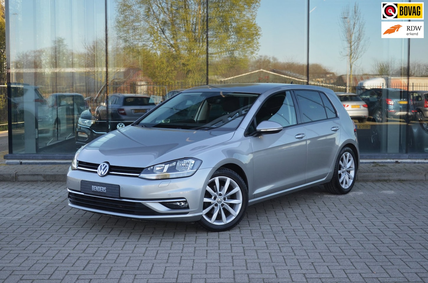 Volkswagen Golf - 1.4 TSI Highline | Trekhaak | Carplay | Automaat | Camera - AutoWereld.nl