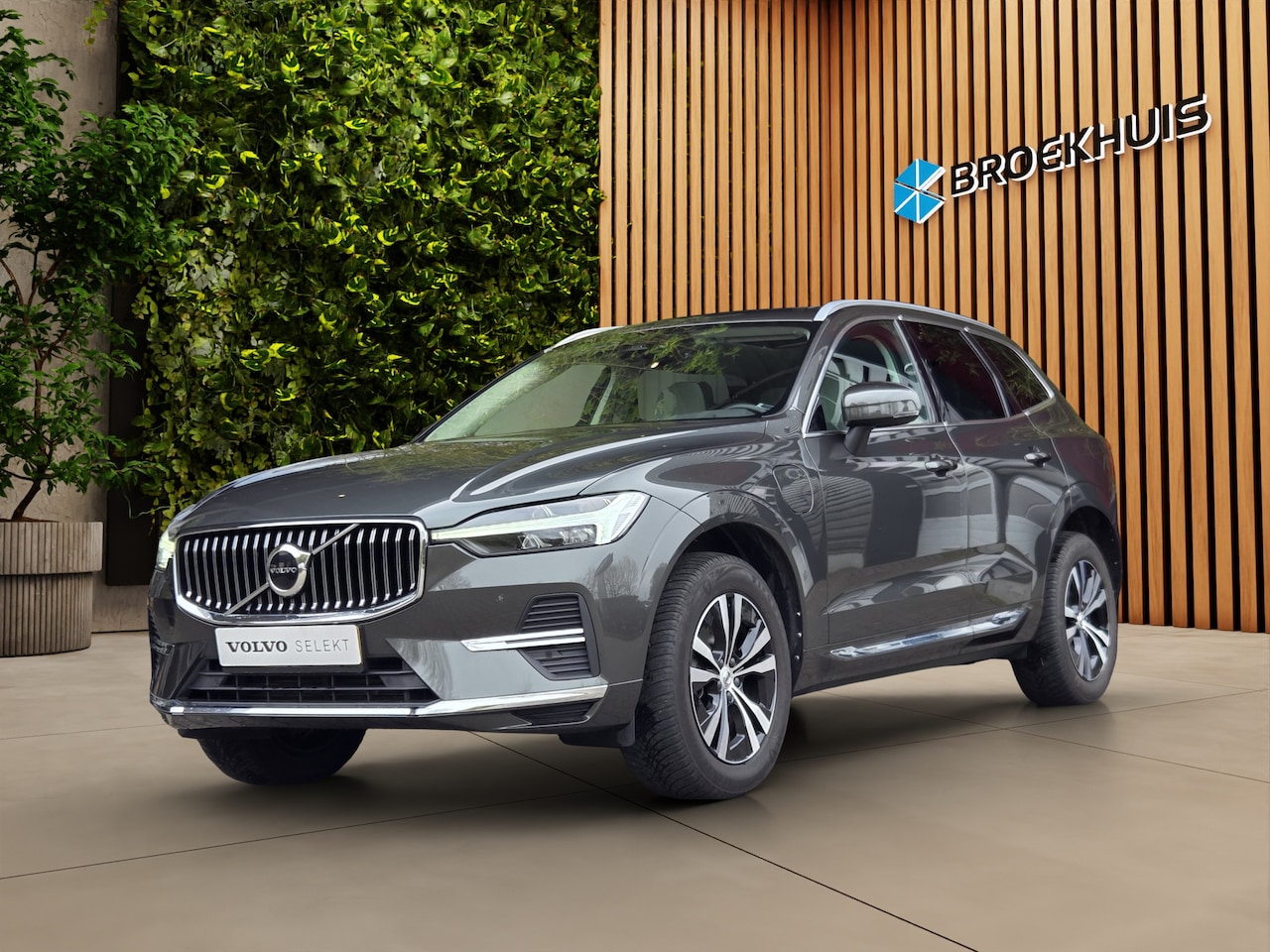 Volvo XC60 - 2.0 T6 Plug-in hybrid AWD Inscription | Panoramadak | Camera | Stuur/stoelverwarming | Key - AutoWereld.nl