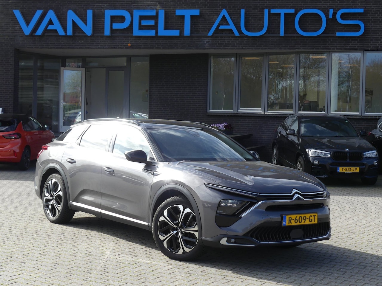 Citroën C5 X - 1.6 Plug-in Hybrid 225PK Shine / Pano / Carplay - AutoWereld.nl