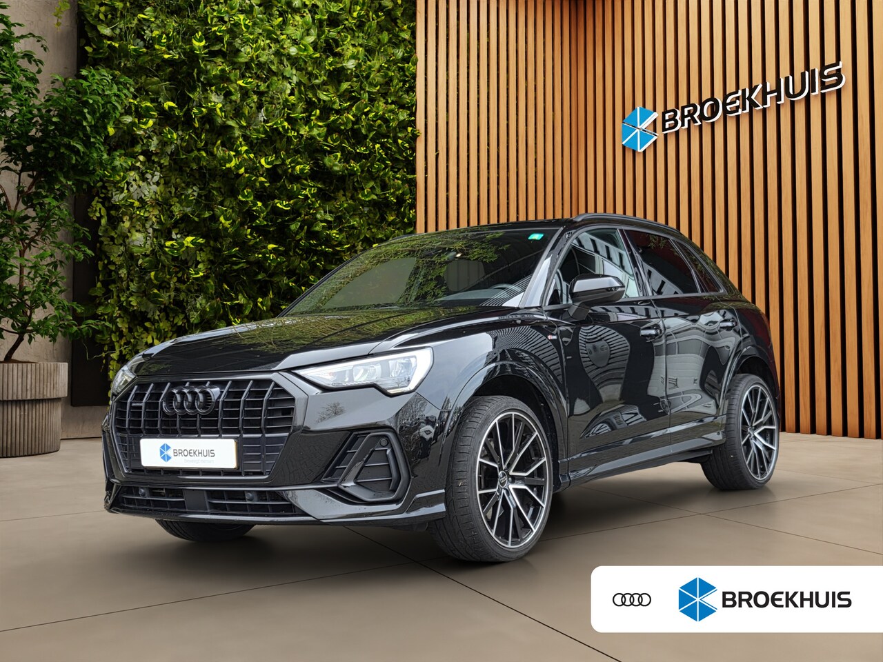 Audi Q3 - 45 TFSI quattro Pro Line S | Panoramadak | Stoelverwarming | Navi | Climate - AutoWereld.nl