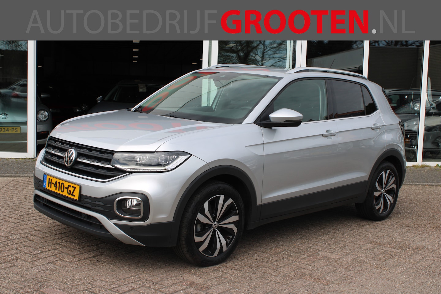 Volkswagen T-Cross - 1.0 TSI Style//Ecc//Navi//Stoelverwarming//Trekhaak!! - AutoWereld.nl