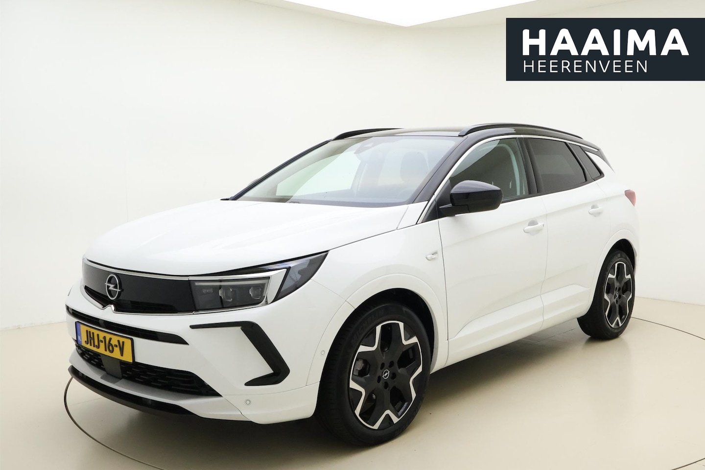 Opel Grandland - 1.2 Turbo 130pk Automaat Ultimate | Navigatie | Alcantara bekleding | Elektrische achterkl - AutoWereld.nl