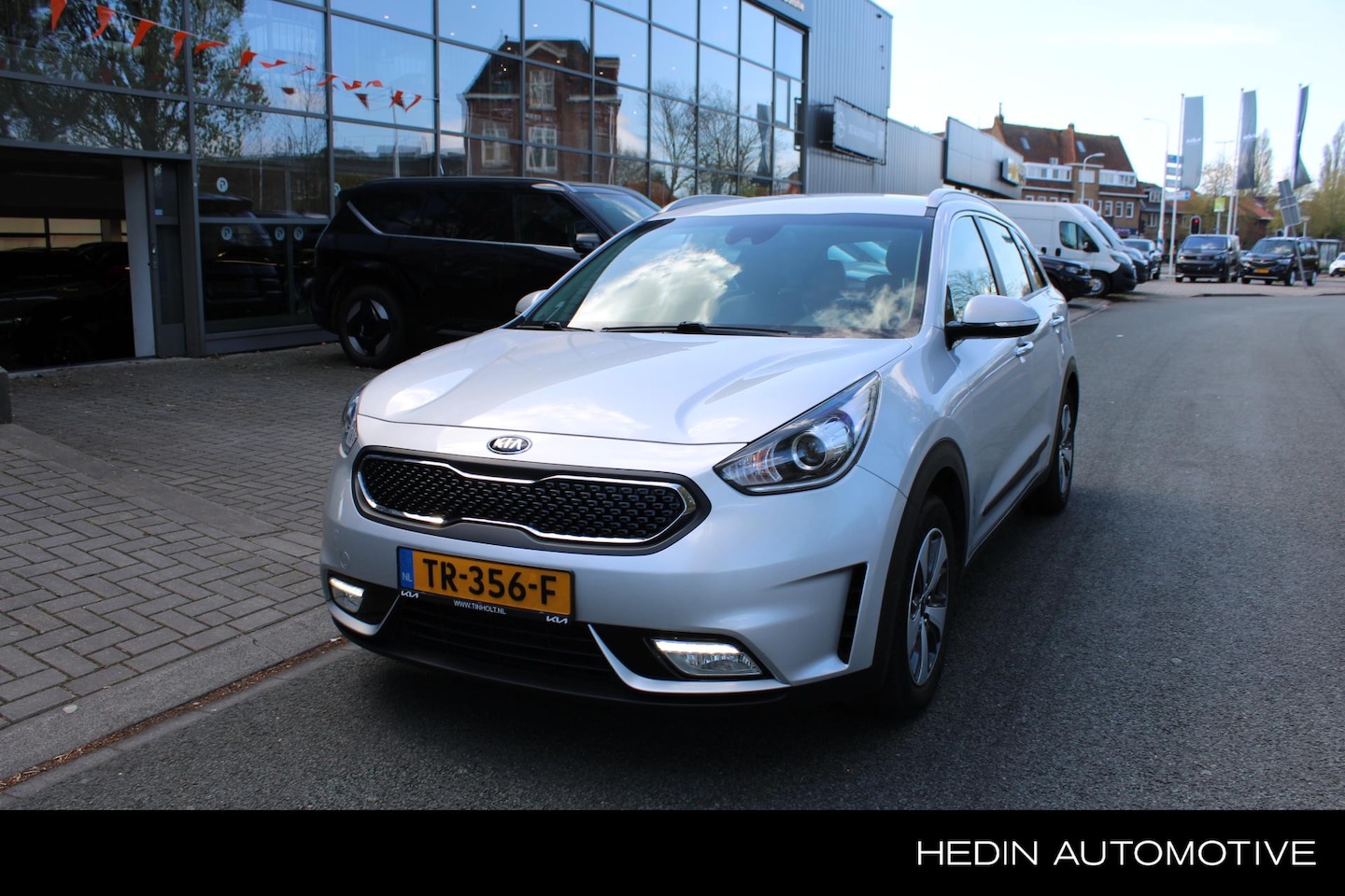 Kia Niro - 1.6 GDi Hybrid DynamicLine l Trekhaak l Navigatie l Camera l elcec-ramen l Centr vergrende - AutoWereld.nl