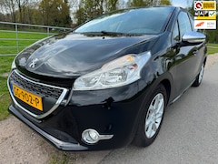 Peugeot 208 - 1.2 PureTech Style Pack AUTOMAAT|navigatie|climate control