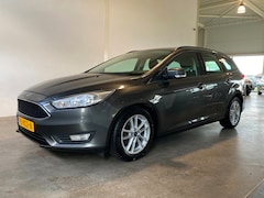 Ford Focus Wagon - 1.0 125PK Carplay Trekhaak NL-auto