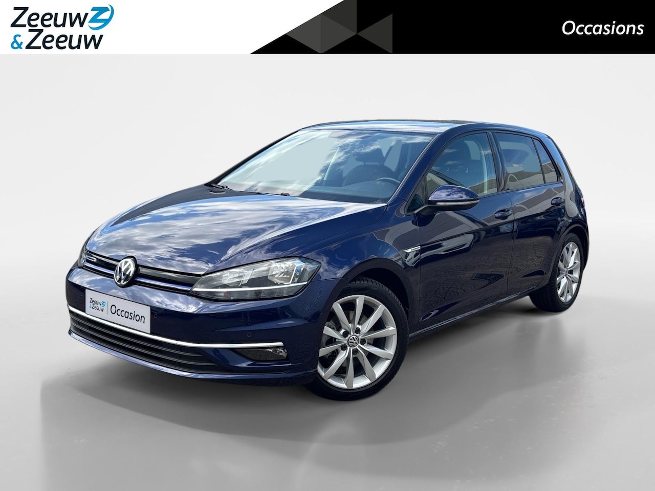 Volkswagen Golf - 1.5 TSI Highline Automaat | Trekhaak | Adaptieve Cruise Control | Parkeersensoren | Apple - AutoWereld.nl