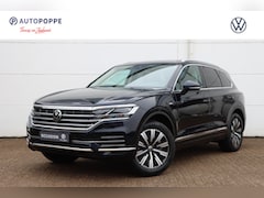 Volkswagen Touareg - 4Motion 3.0 TSI Hybrid 340pk Tiptronic | Trekhaak | Pano | Leder