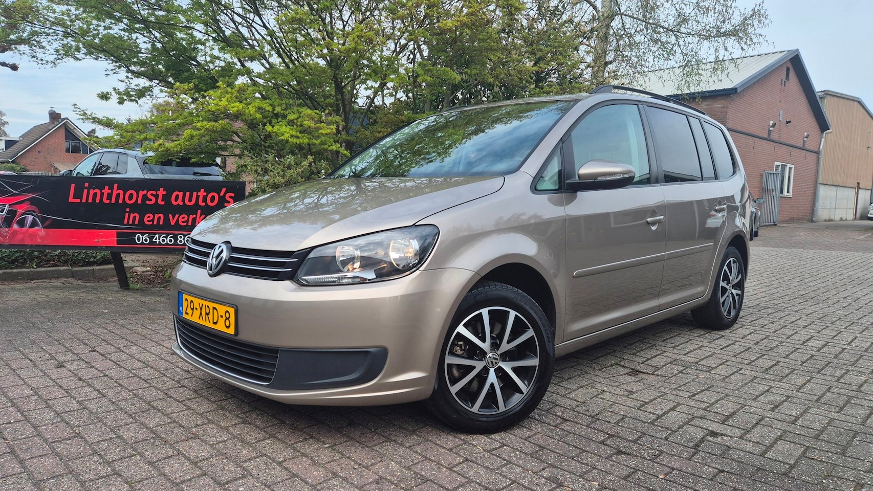 Volkswagen Touran - 2.0 TDI Comfortline BlueMotion 7p. 2.0 TDI Comfortline BlueMotion 7p bj2012 - AutoWereld.nl