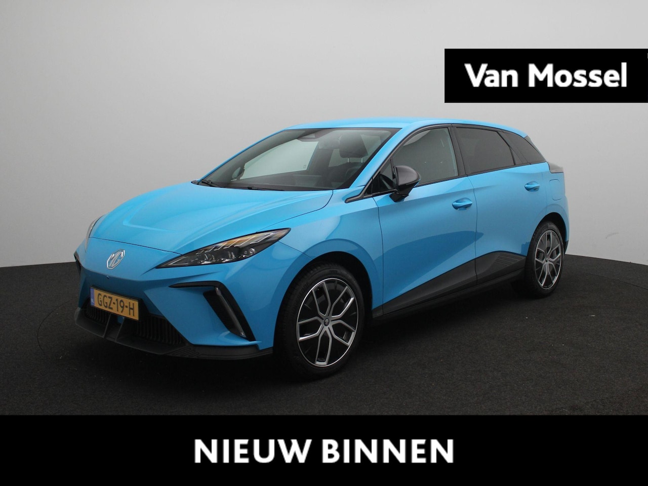 MG MG4 - Luxury 64 kWh | Apple Carplay/Android Auto | 360 Camera | Cruise Control | Stoelverwarming - AutoWereld.nl