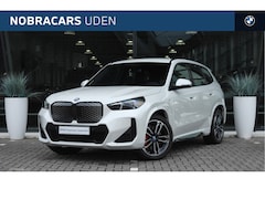 BMW iX1 - eDrive20 High Executive M Sport / Sportstoelen / Adaptieve LED / Comfort Access / M Adapti