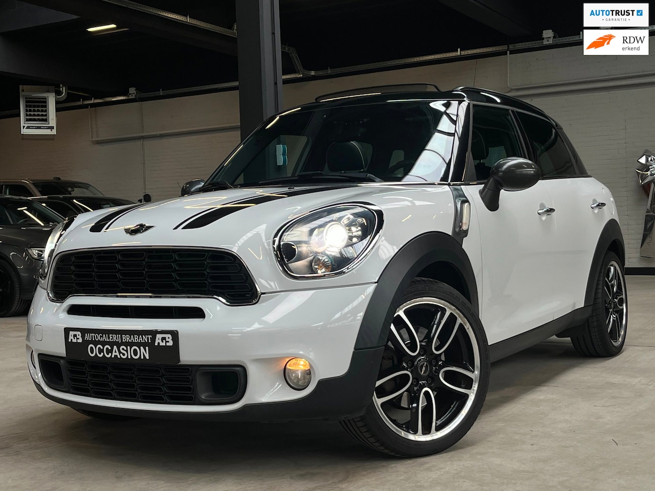 MINI Countryman - Mini 1.6 Cooper S Chili Pano/Cruise/Navi/Xenon - AutoWereld.nl
