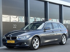 BMW 3-serie Touring - 330d Hade-Up Pano Leer Xenon
