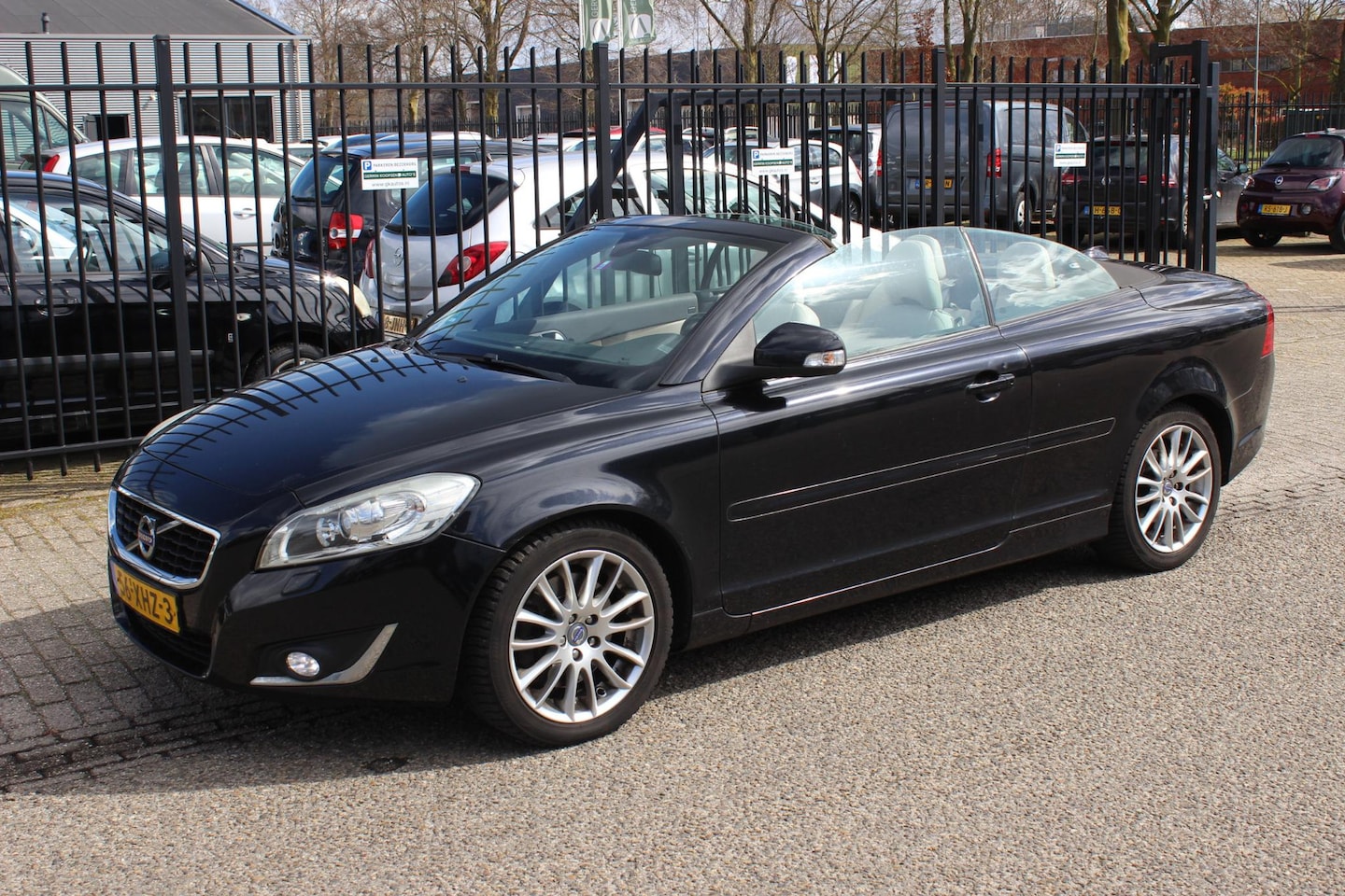 Volvo C70 Convertible - 2.0 D3 5 cil. Momentum - AutoWereld.nl