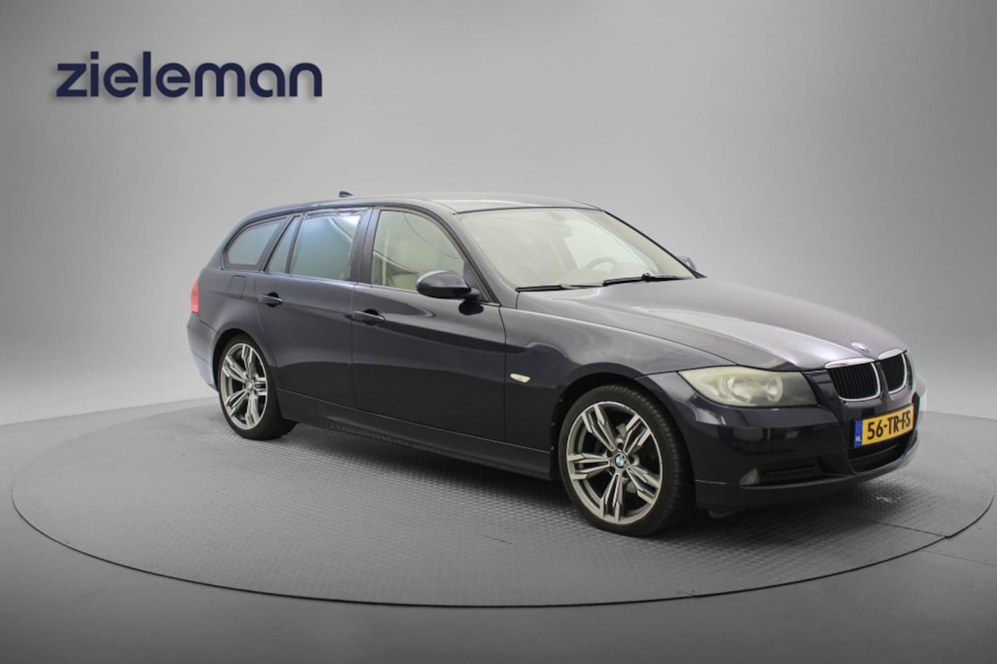 BMW 3-serie Touring - 318i Business Line Automaat - Cruise, Clima, Trekhaak - AutoWereld.nl