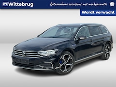 Volkswagen Passat Variant - 1.4 TSI PHEV 218PK GTE Business / Digitale Cockpit / Trekhaak / Stuur + Stoelverwarming +