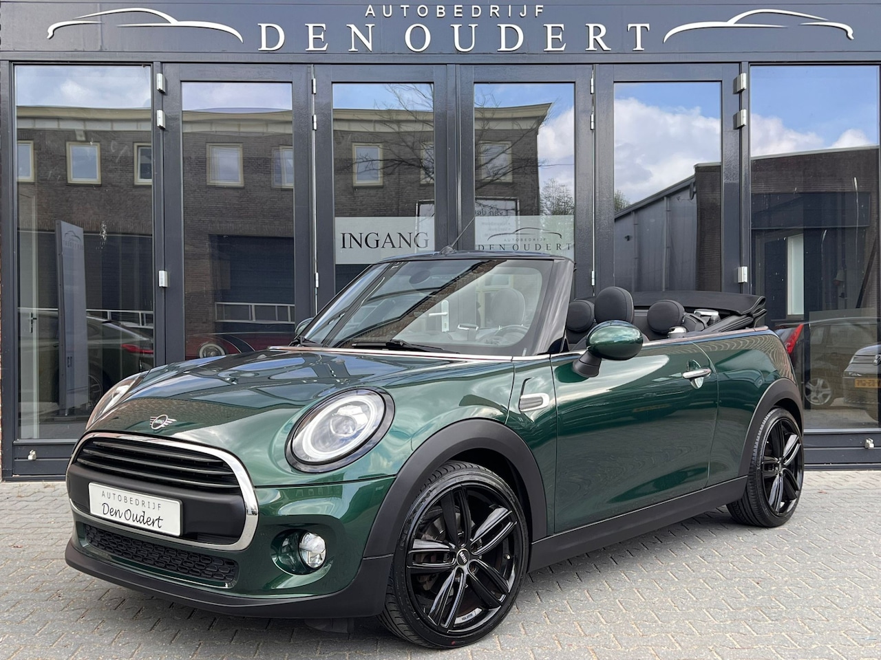 MINI Cabrio - Mini 1.5 One Pepper LED / 18INCH / FACELIFT / BRITISCH - AutoWereld.nl