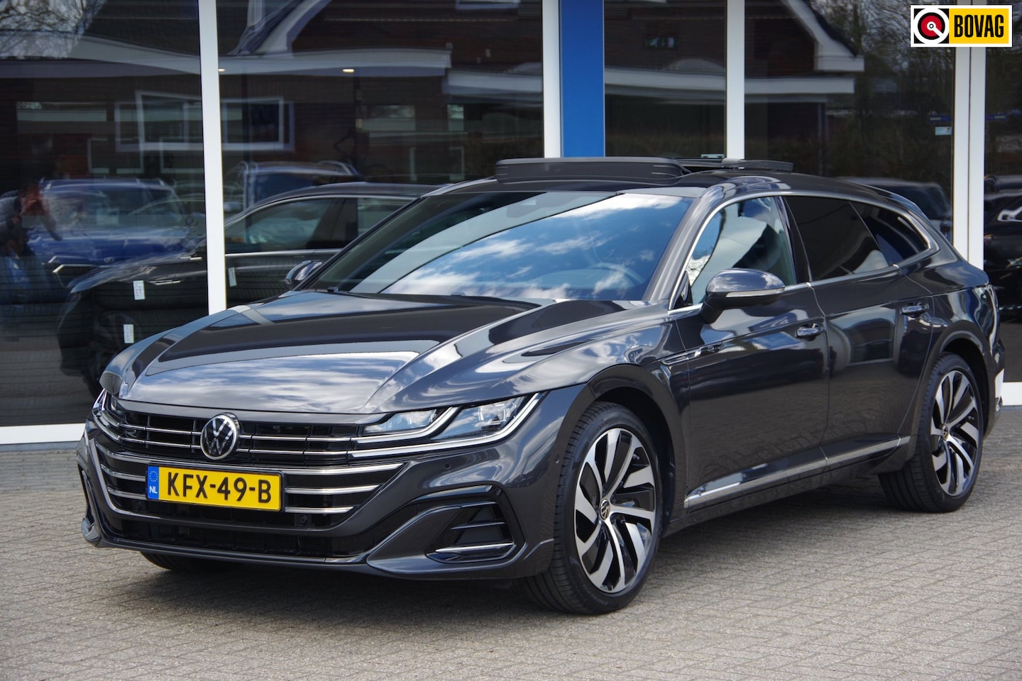 Volkswagen Arteon Shooting Brake - 1.4 TSI eHybrid R-Line SOH 93% Panoramadak Volleer Trekhaak Head-up - AutoWereld.nl