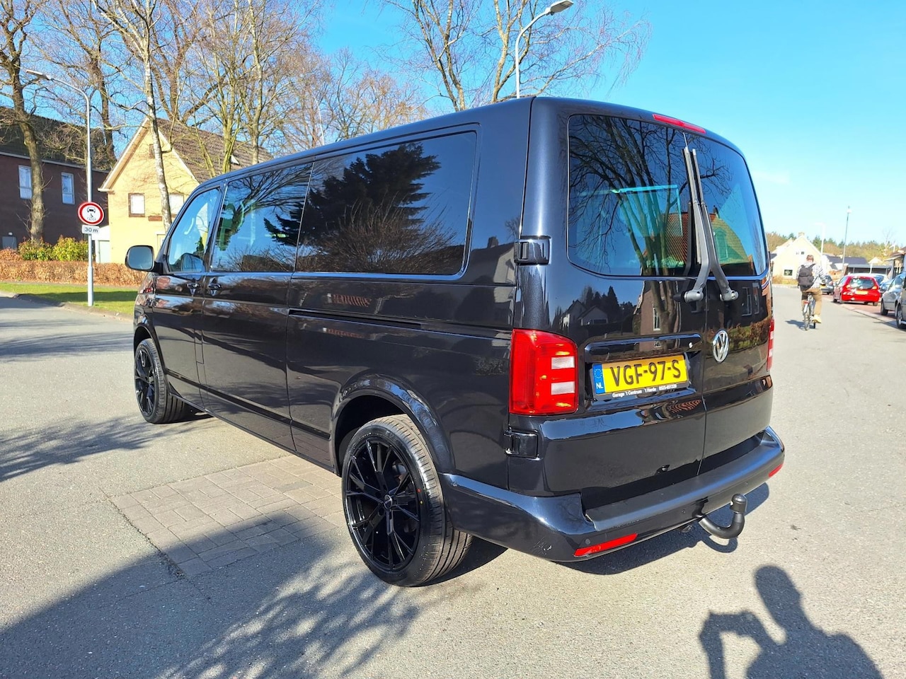 Volkswagen Transporter Caravelle - 2.0 TDI LANG DC|150 PK|DSG|LED|LEDEREN BEKLEDING|2x SCHUIFDEUR - AutoWereld.nl