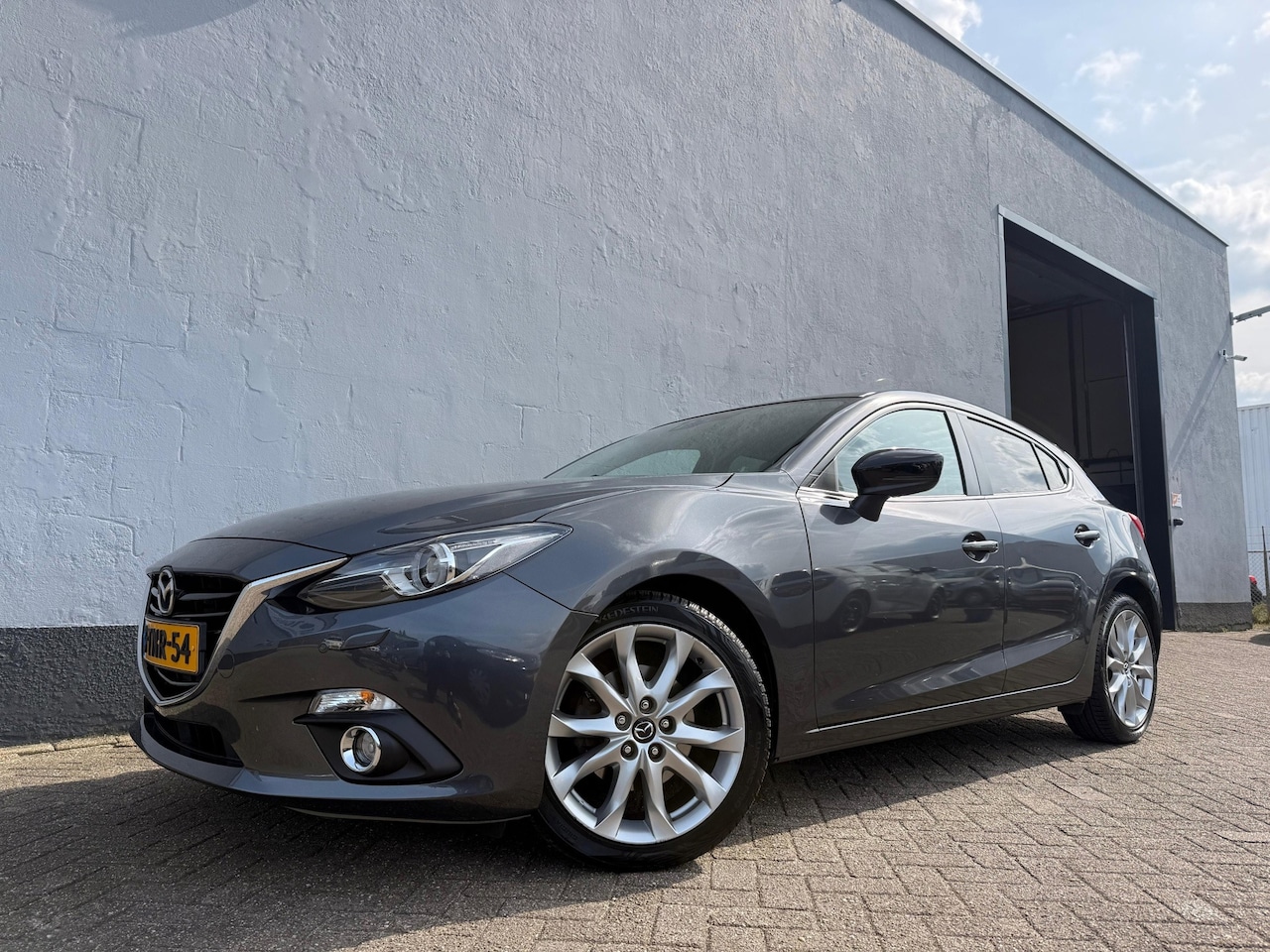 Mazda 3 - 2.0 GT-M - Keyless - Leder - Dealer Onderhouden - AutoWereld.nl