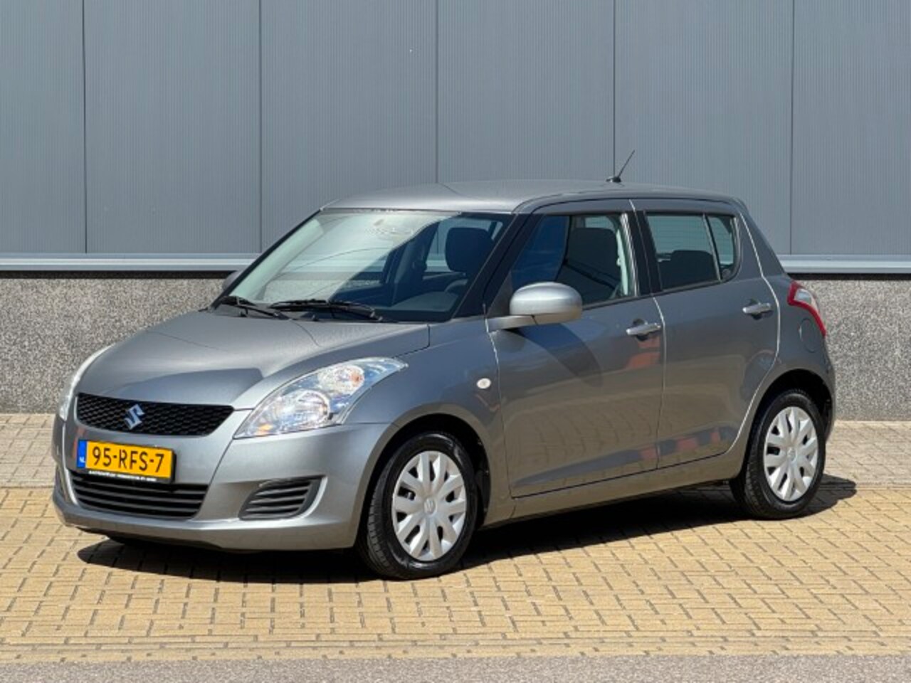 Suzuki Swift - 1.2 Comfort Aut, Airco - AutoWereld.nl