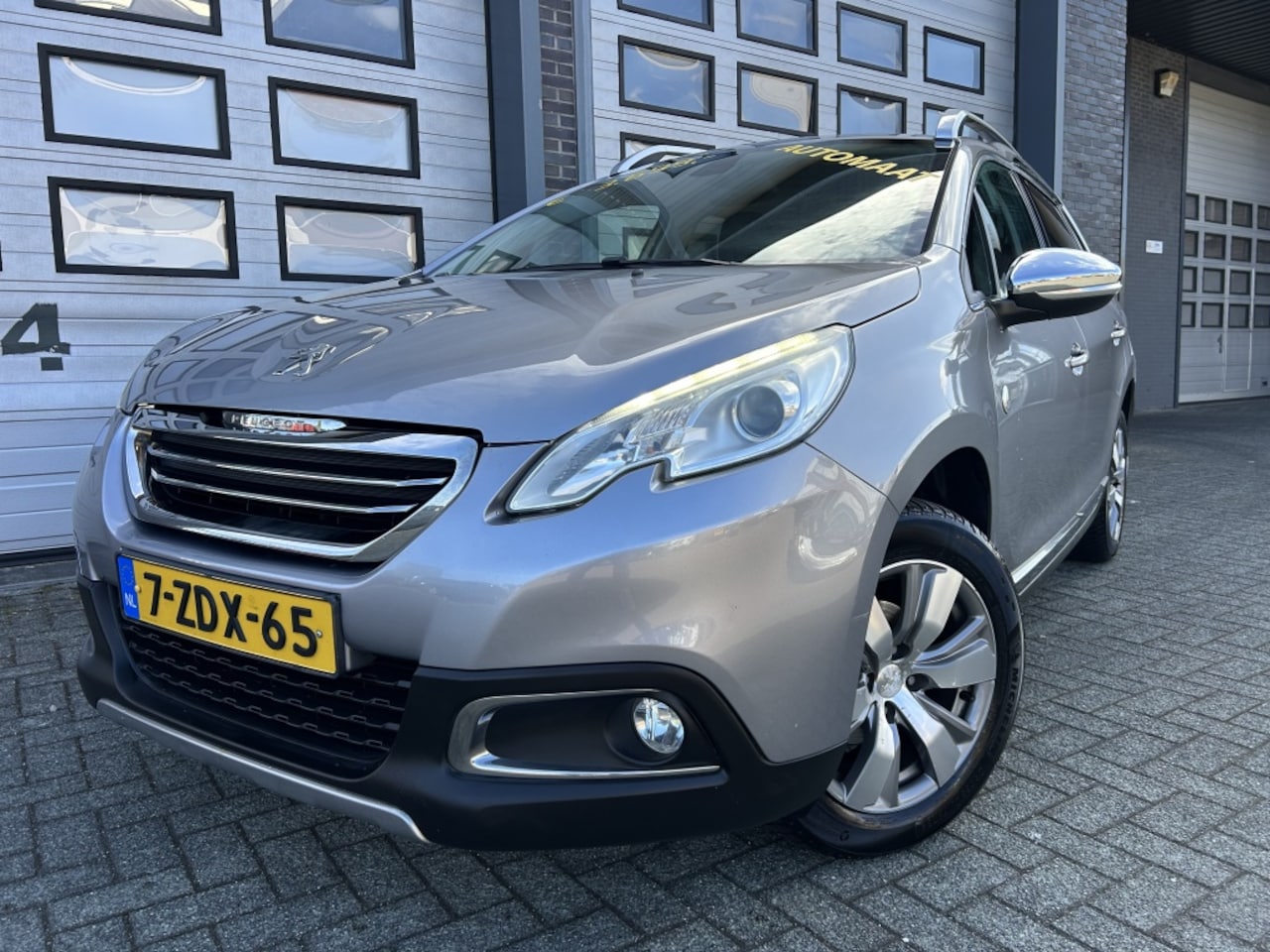 Peugeot 2008 - 1.2 PureT. Crossway Automaat TOPSTAAT! - AutoWereld.nl