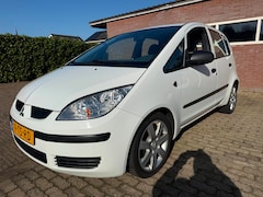 Mitsubishi Colt - 1.5 DI-D APK 31-3-2027 airco 5 drs elektrisch pakket lmv