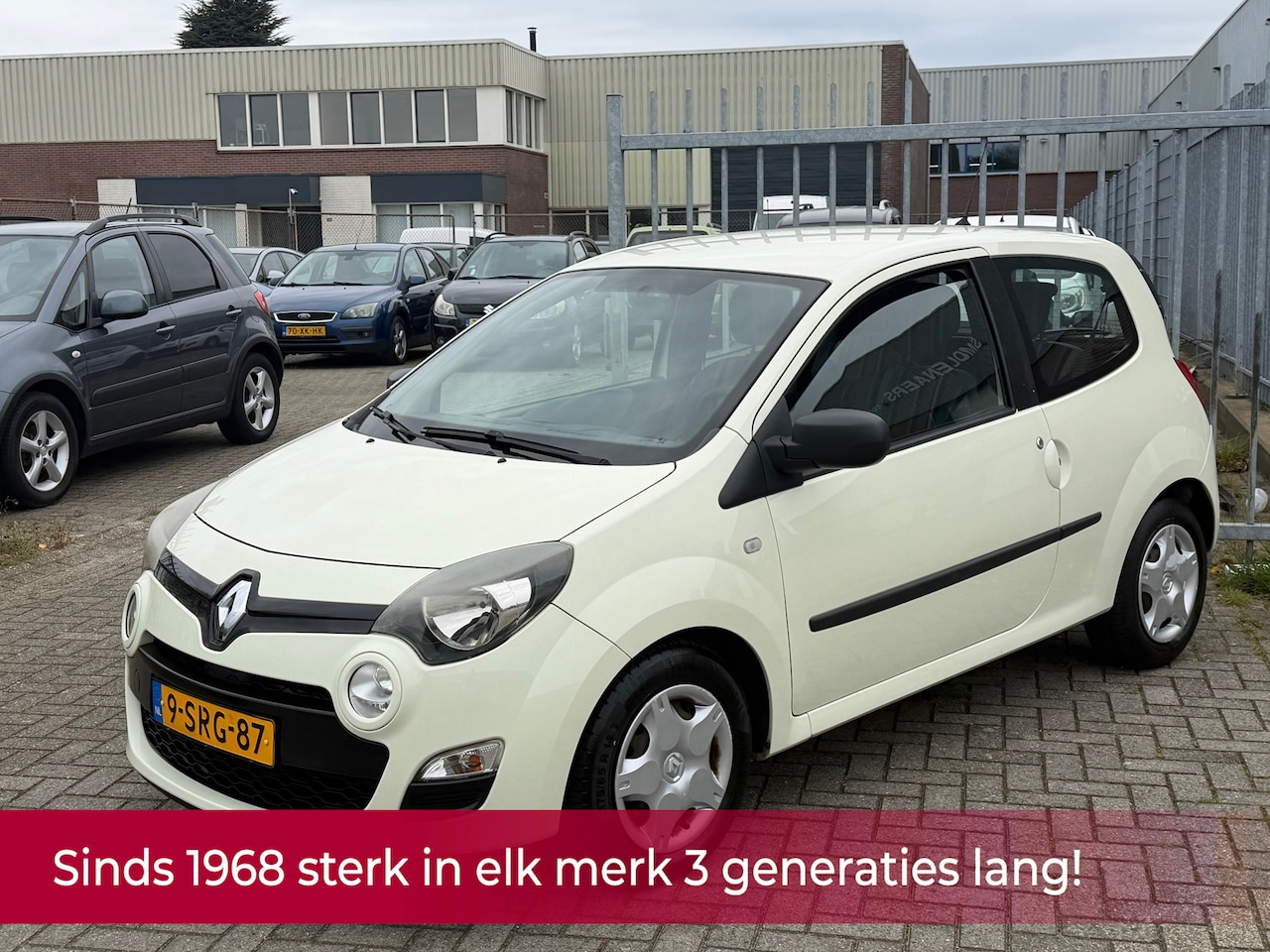 Renault Twingo - 1.2 16V Parisienne 1e eigenaar NL AUTO NAP! Airco l Elek pakket l NIEUWE DISTRIBUTIE l GOE - AutoWereld.nl