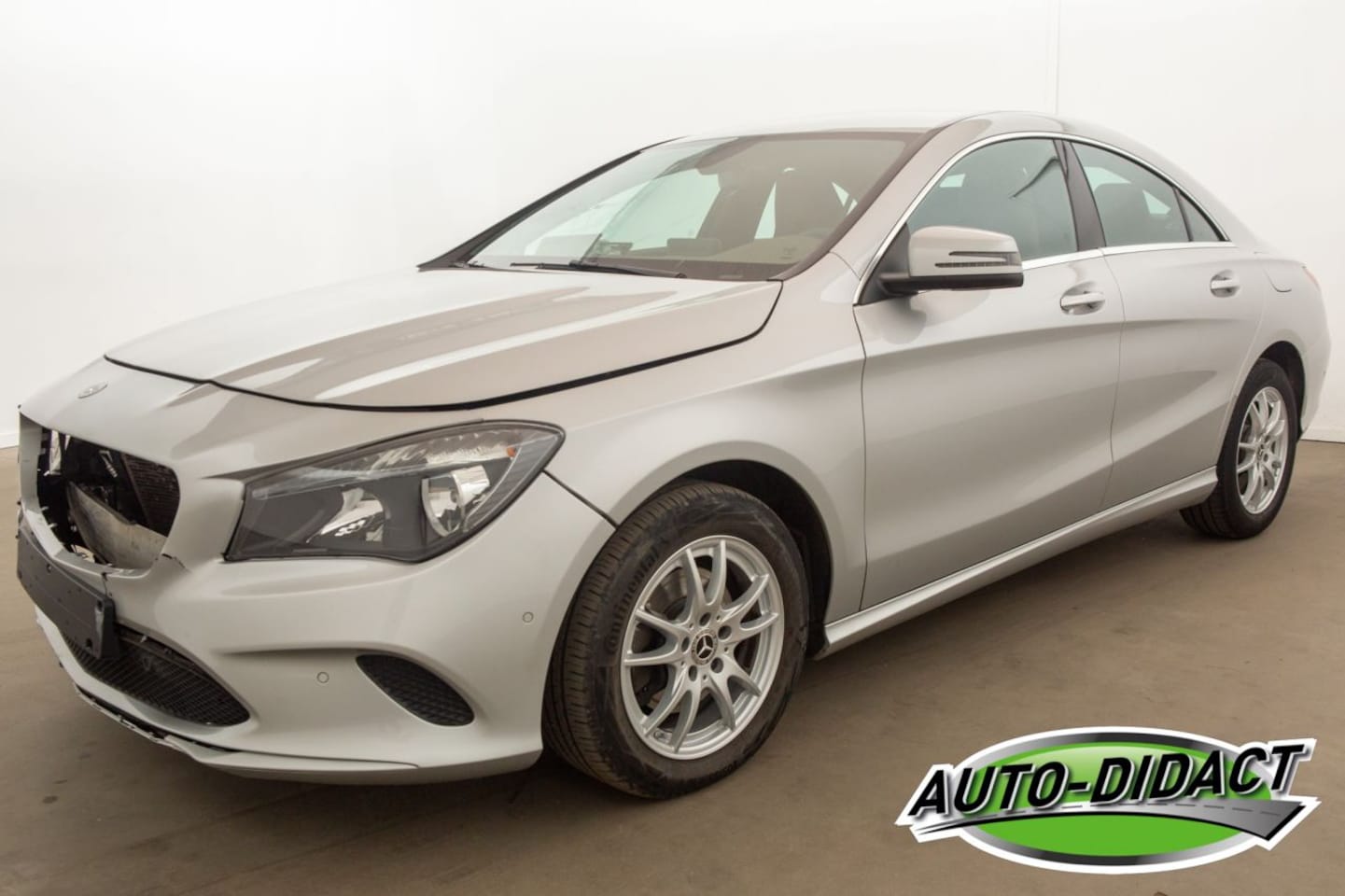 Mercedes-Benz CLA-Klasse - 200d Automaat Clima Navi Leder CARPAS - AutoWereld.nl