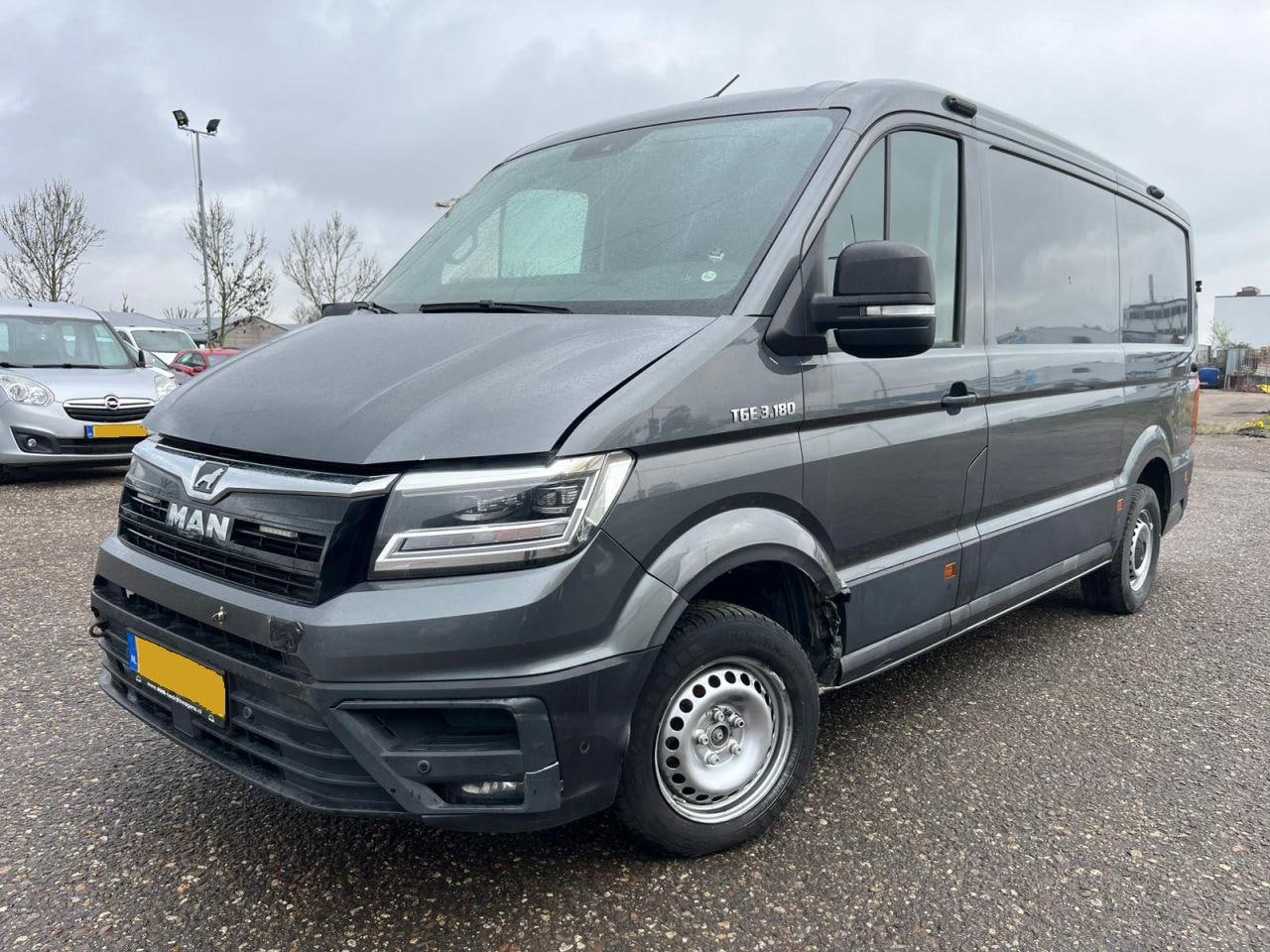 MAN TGE - 2.0 TDI Automaat Airco Navi - AutoWereld.nl