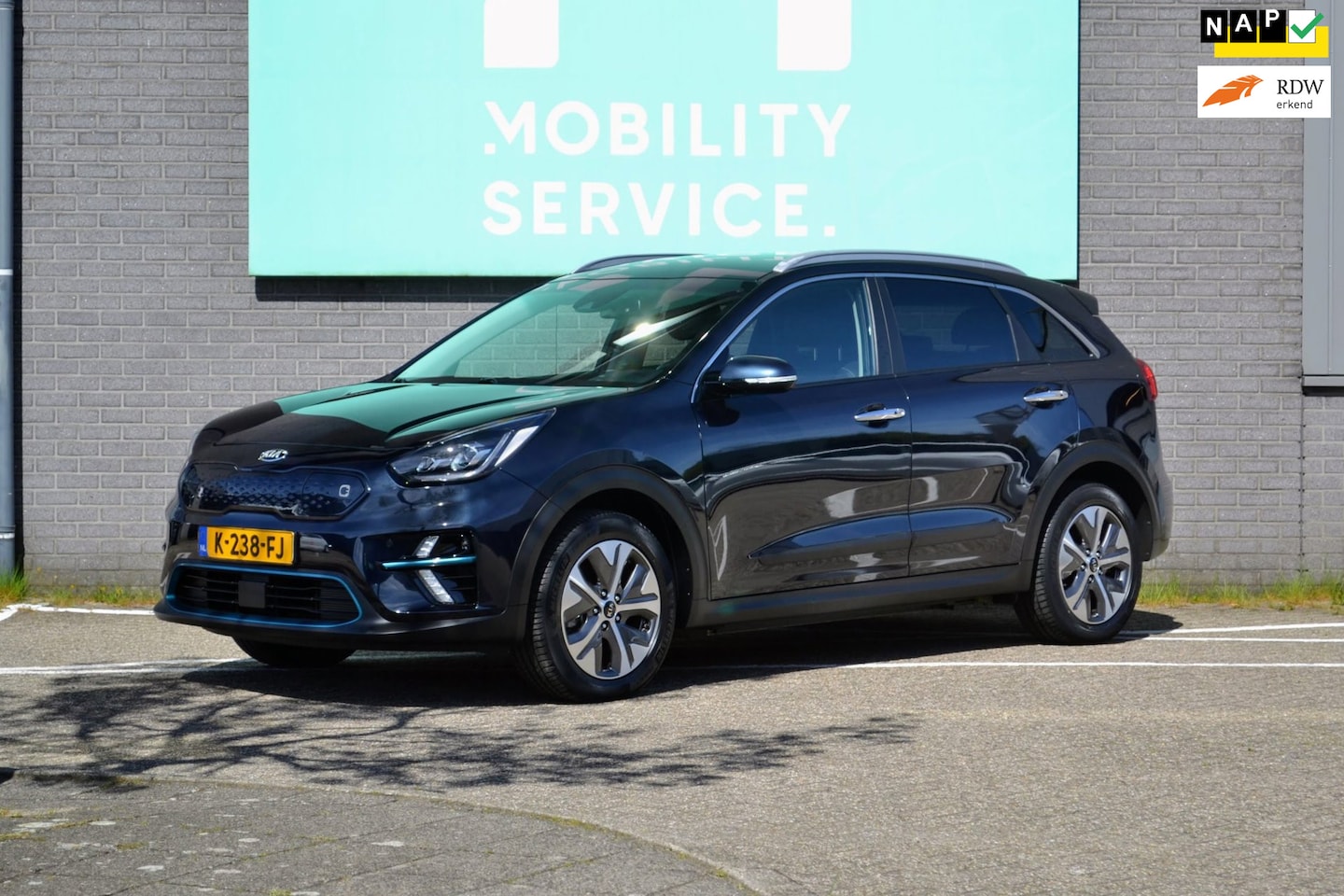 Kia e-Niro - ExecutiveLine 64 kWh SOH95% Clima LED CarPlay - AutoWereld.nl