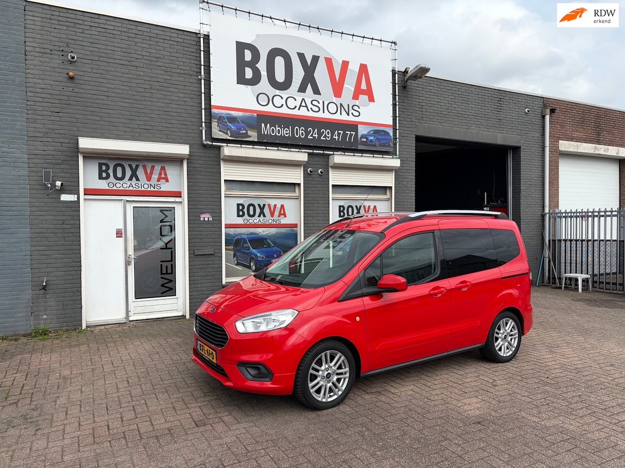 Ford Tourneo Courier - 1.0 Titanium APK, AIRCO, STOELVERW. - AutoWereld.nl