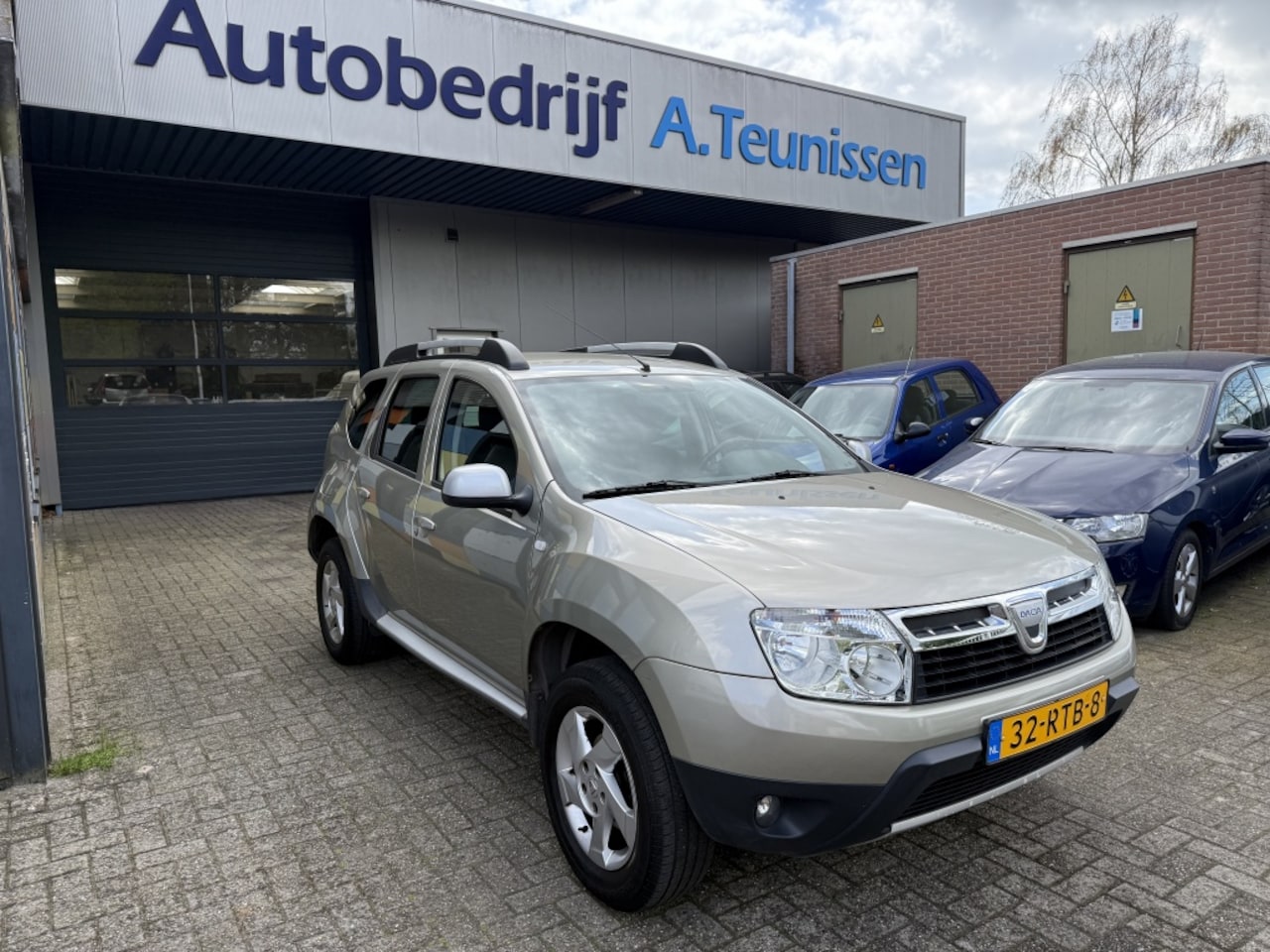 Dacia Duster - 1.6 Lauréate 2wd 1.6 Lauréate 2wd - AutoWereld.nl