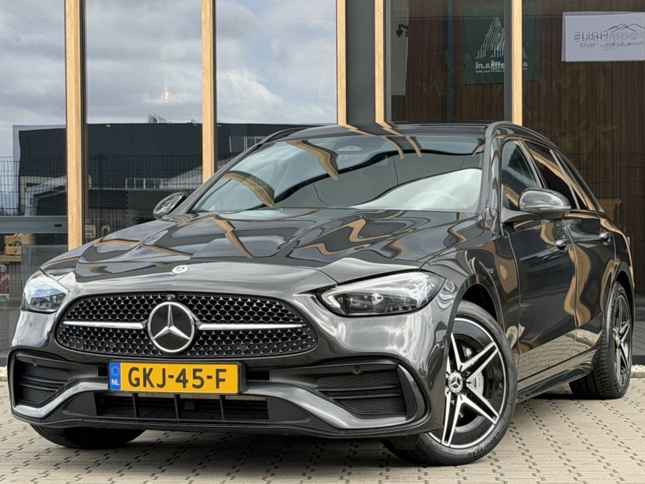 Mercedes-Benz C-klasse Estate - 300 e AMG Line 300 e AMG Line - AutoWereld.nl