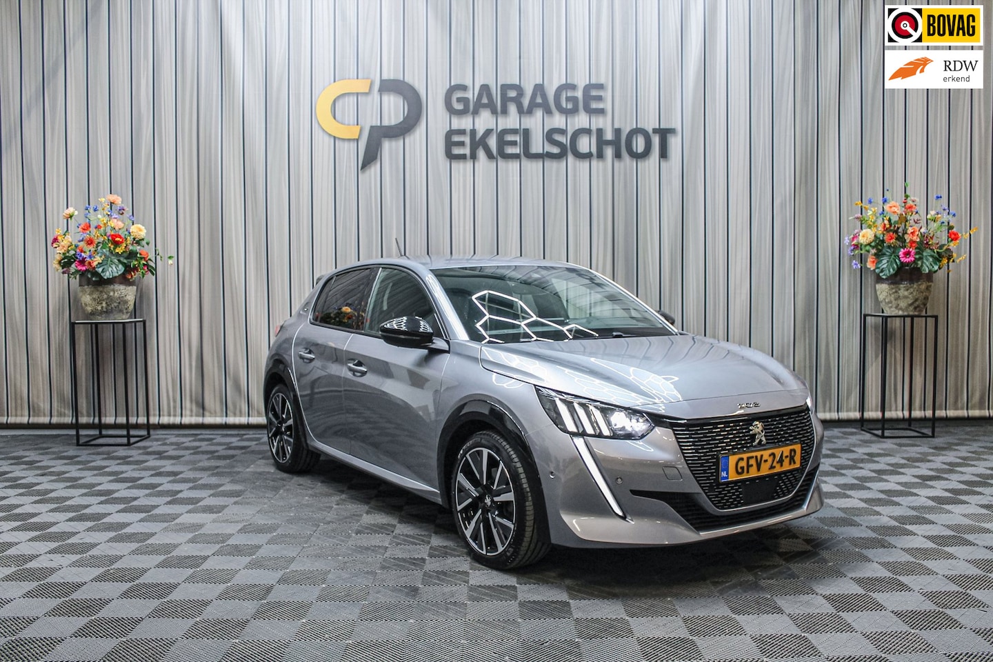 Peugeot 208 - 1.2 PureTech GT Pack|Stoelverw|Carplay|Cruise|Camera - AutoWereld.nl