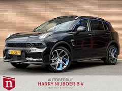 Lynk & Co 01 - 1.5 Navi / Panodak / 360 Camera / Clima / Stoelverwarming