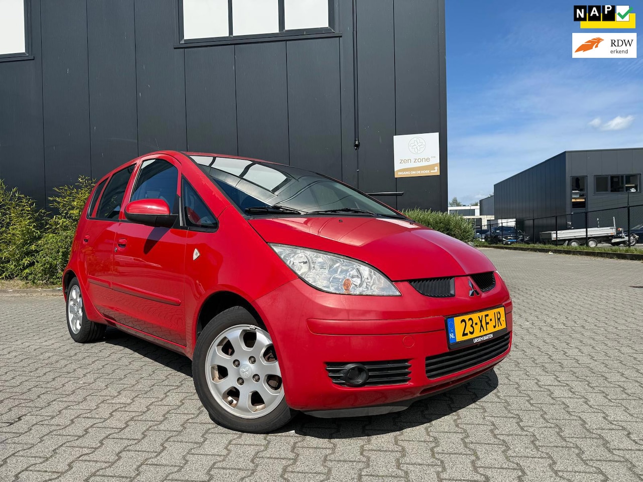 Mitsubishi Colt - 1.3 Invite - AutoWereld.nl