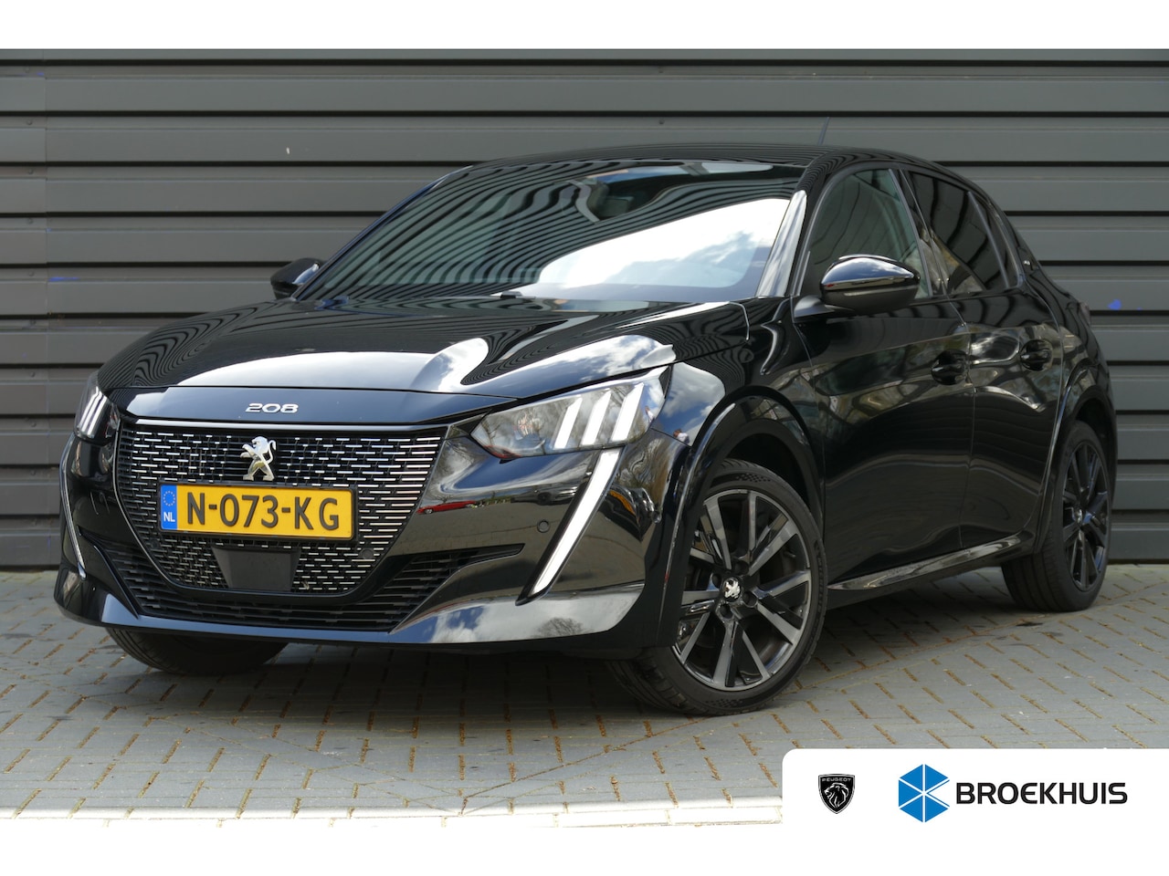 Peugeot 208 - 1.2 PURETECH 100PK GT PACK / NAVI / ALCANTARA / CLIMA / PANO.DAK / STOELVERWARMING / CAMER - AutoWereld.nl