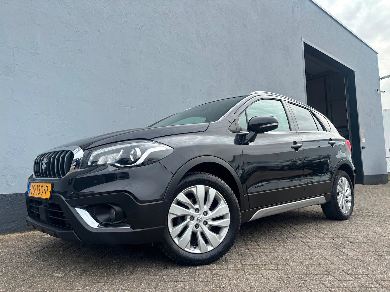 Suzuki S-Cross - 1.0 Boosterjet Exclusive - Keyless - Climate Control - AutoWereld.nl