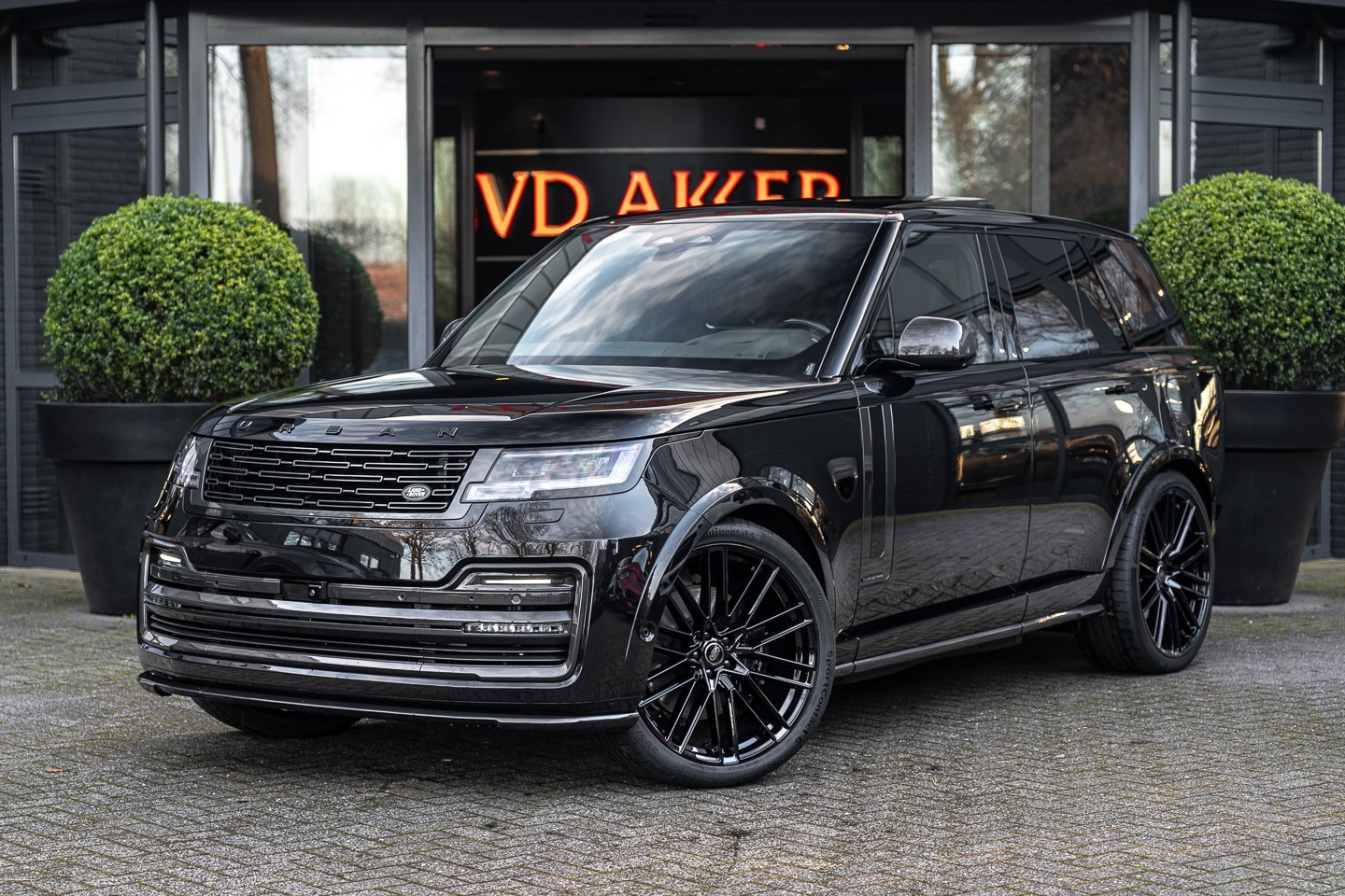Land Rover Range Rover - LANDROVER P550e Autobiography URBAN | Massage v+a | Meridian Signature | 4Wsturing | Slaap - AutoWereld.nl