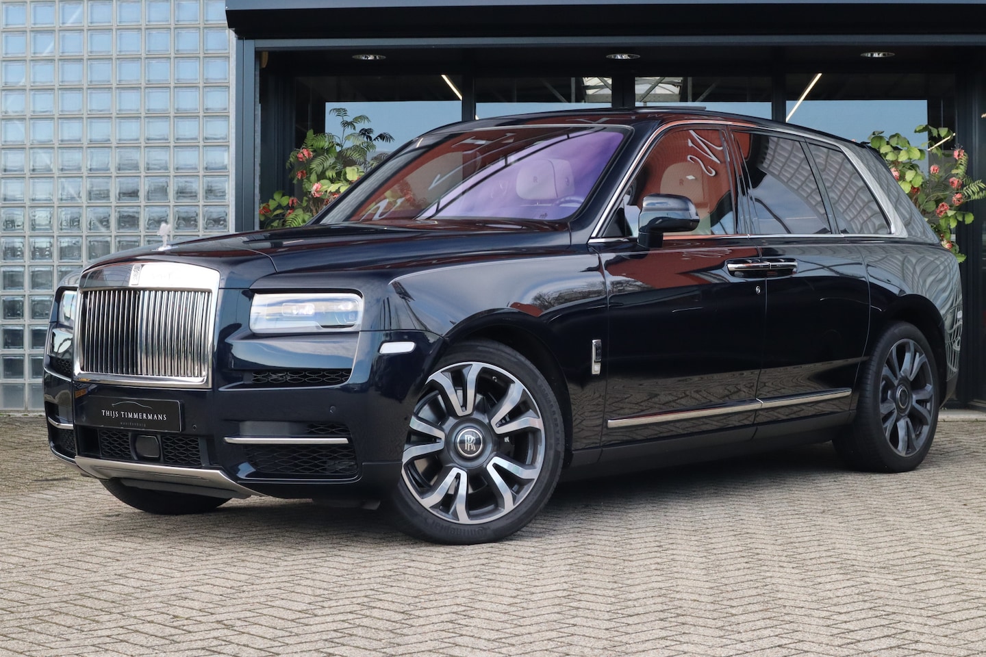 Rolls-Royce Cullinan - 6.75 V12 | Bespoke Audio, Massage, Entertainment, Nachtzicht, Panoramadak, Trekhaak, Stoel - AutoWereld.nl