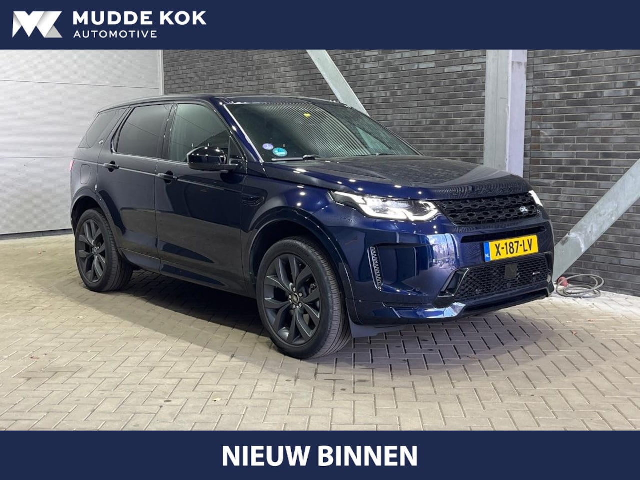 Land Rover Discovery Sport - P300e R-Dynamic SE | Trekhaak | ACC | Camera | Leder | 20 Inch | Getint Glas - AutoWereld.nl