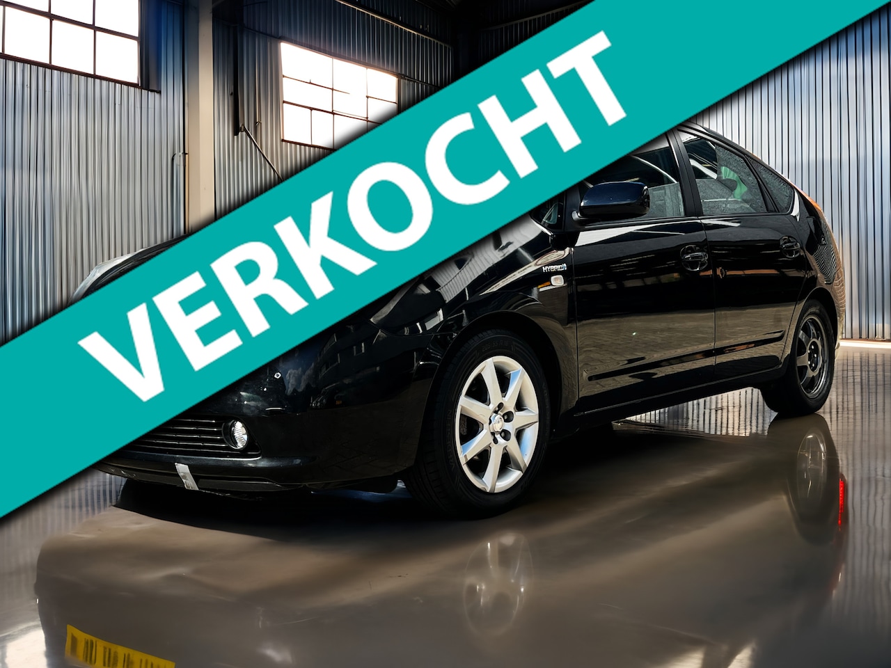 Toyota Prius - 1.5 VVT-i Comfort leder rijdt en schakelt goed - AutoWereld.nl